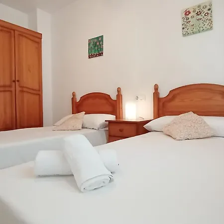 Nuria Apartment Riumar