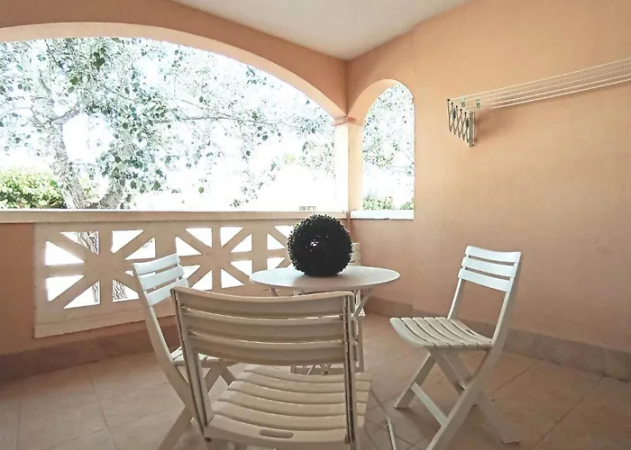 Nuria Appartement *